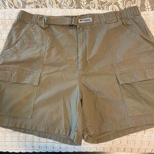 XL Brown Columbia PFG shorts